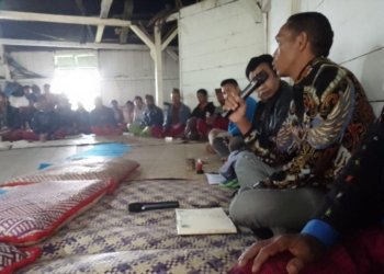 Warga Keluhkan Soal Listrik saat Klemes Malis Lakukan Reses di Desa Cireng