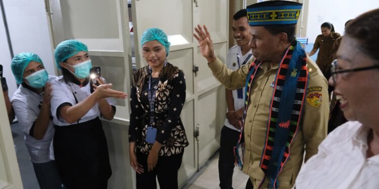 Pantau Pelaksanaan Program MBG, Wakil Gubernur NTT Cek Dua SPPG di Manggarai