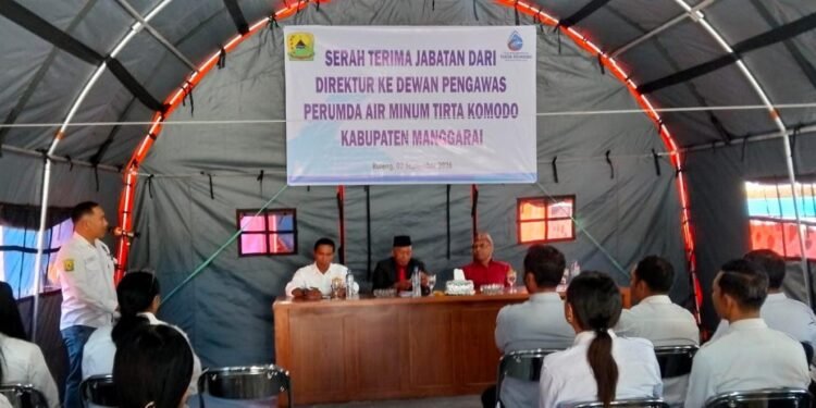 Lamber Paput Pimpin Perumda Tirta Komodo usai Masa Jabatan Direktur Berakhir